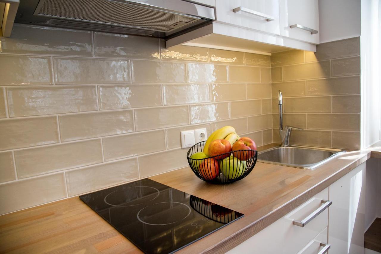 Chrysanthi'S Apartment เปรเวซา ภายนอก รูปภาพ