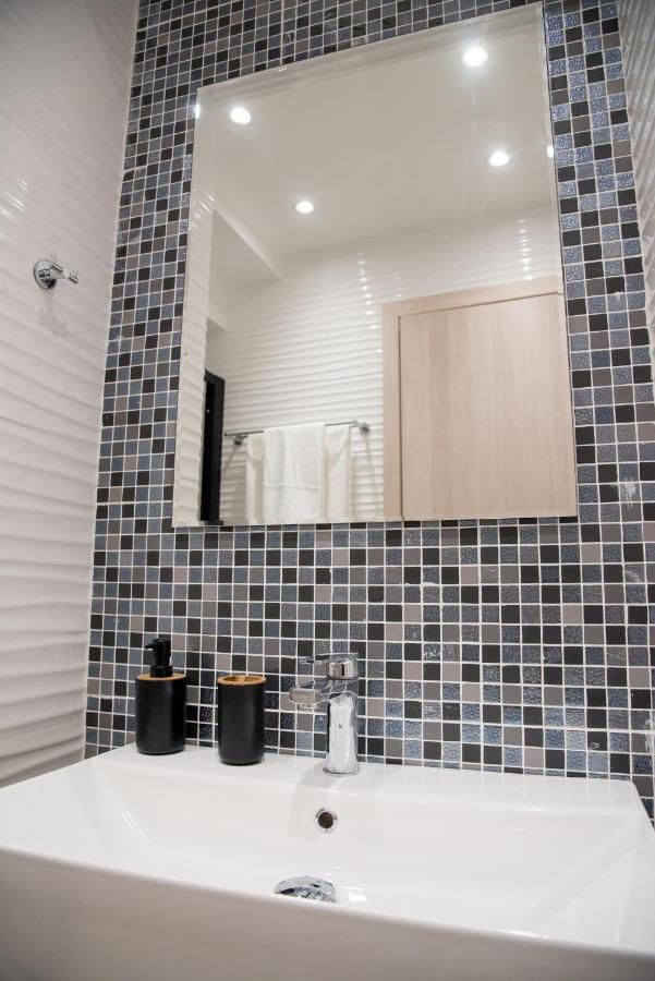 Chrysanthi'S Apartment เปรเวซา ภายนอก รูปภาพ